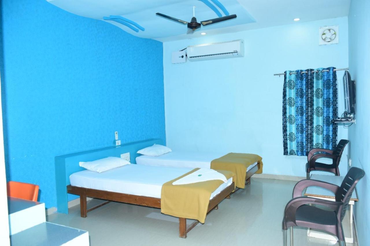 Hotel Uma Executive Lodging Nanded Luaran gambar